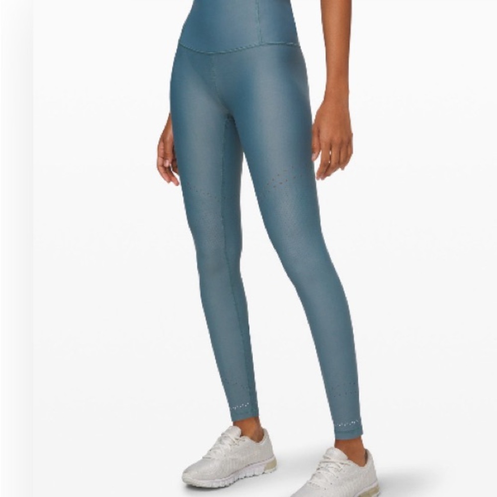 Lululemon zoned in focus run tights 27” in charcoal blue size 10